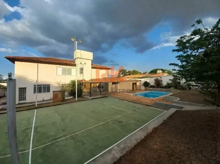 Casa à venda no Bandeirantes: 