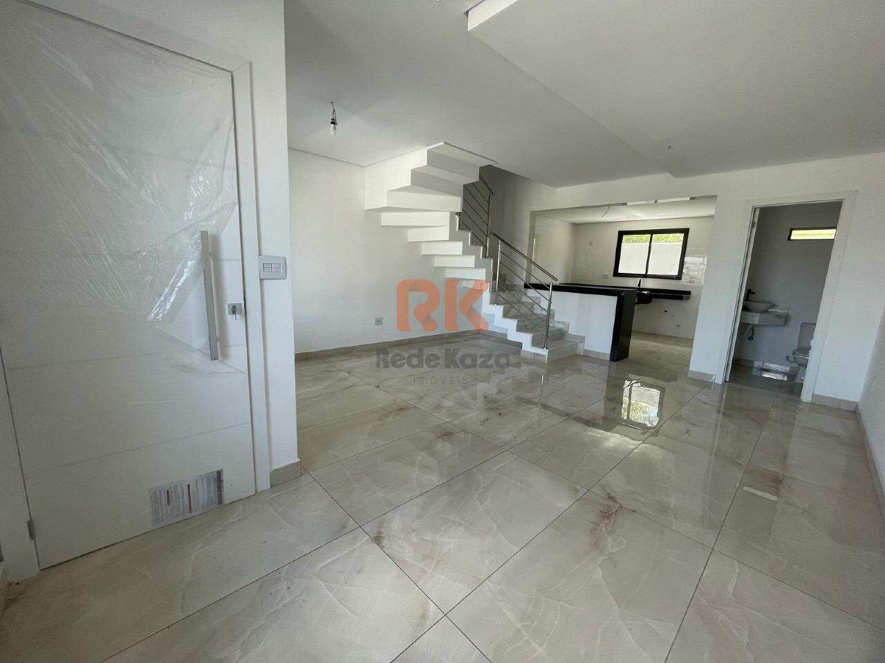 Casa geminada à venda no Cabral: 