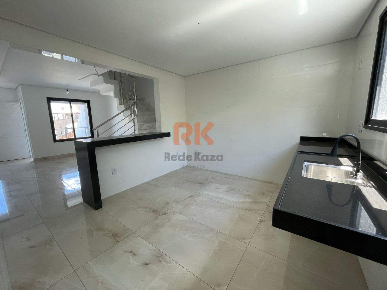 Casa geminada à venda no Cabral: 