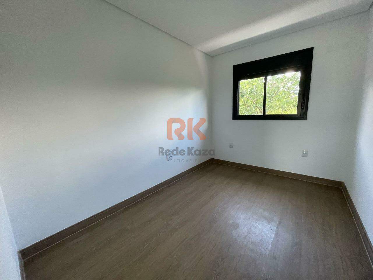 Casa geminada à venda no Cabral: 