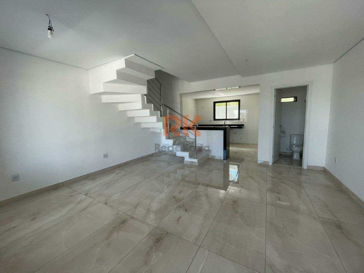 Casa geminada à venda no Cabral: 