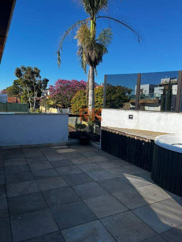 Cobertura à venda no Santa Amélia: 