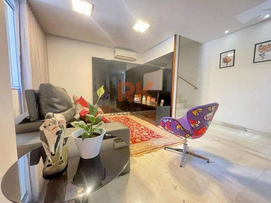 Casa à venda no Bandeirantes: 