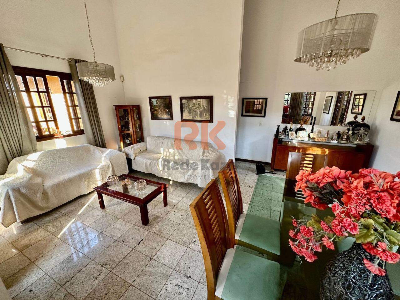 Casa à venda no Bandeirantes: 