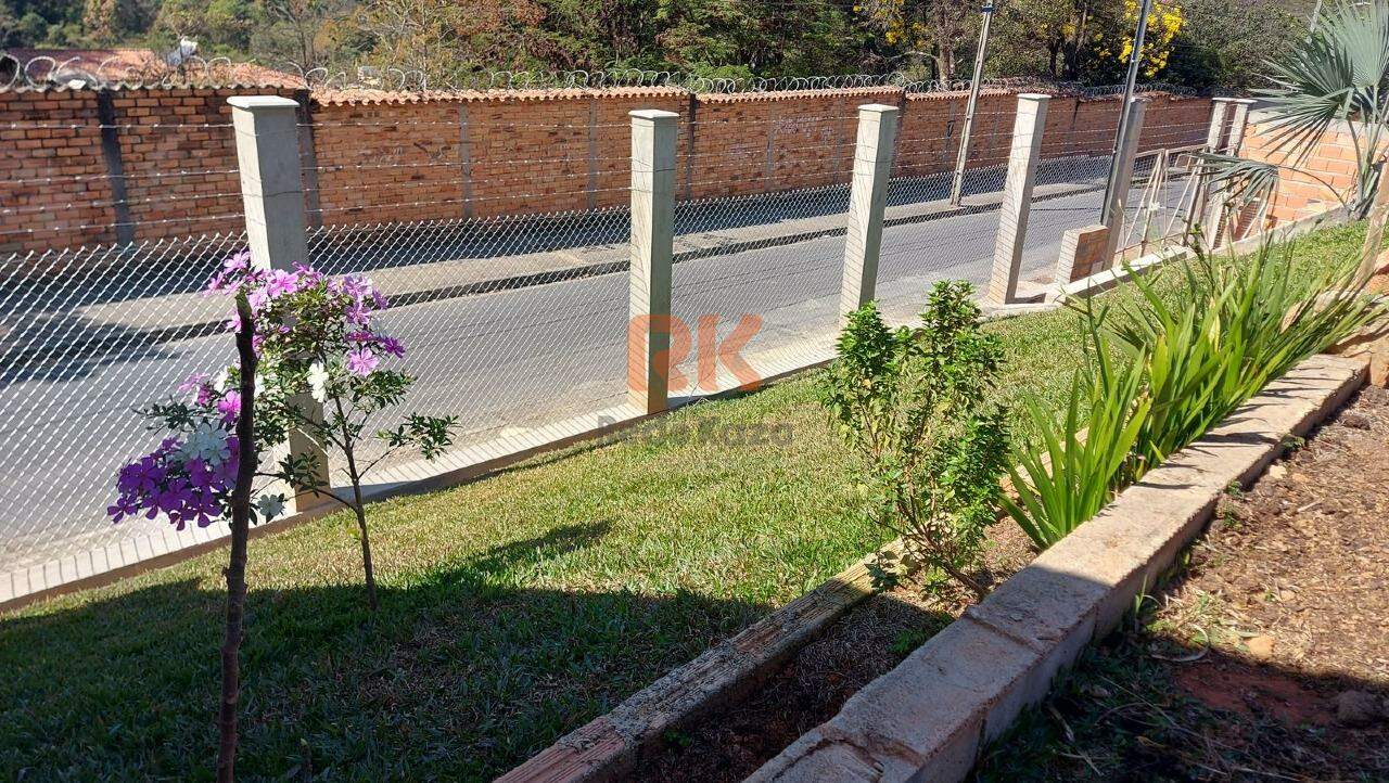 Terreno / Área à venda no Braúnas: 