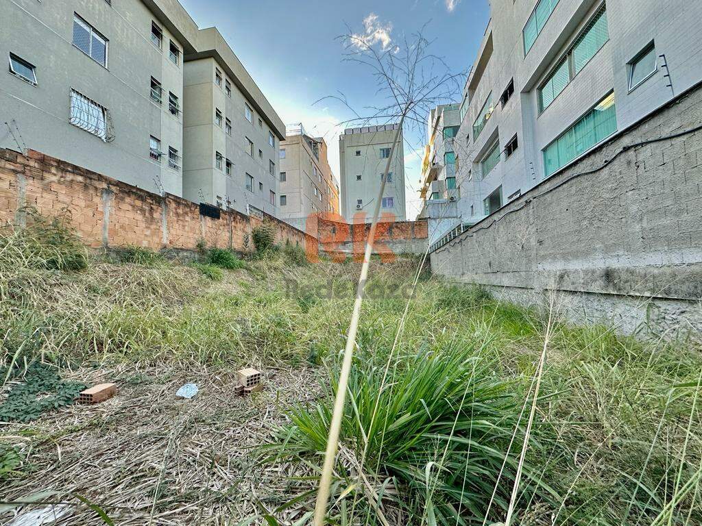 Lote à venda no Santa Rosa: 