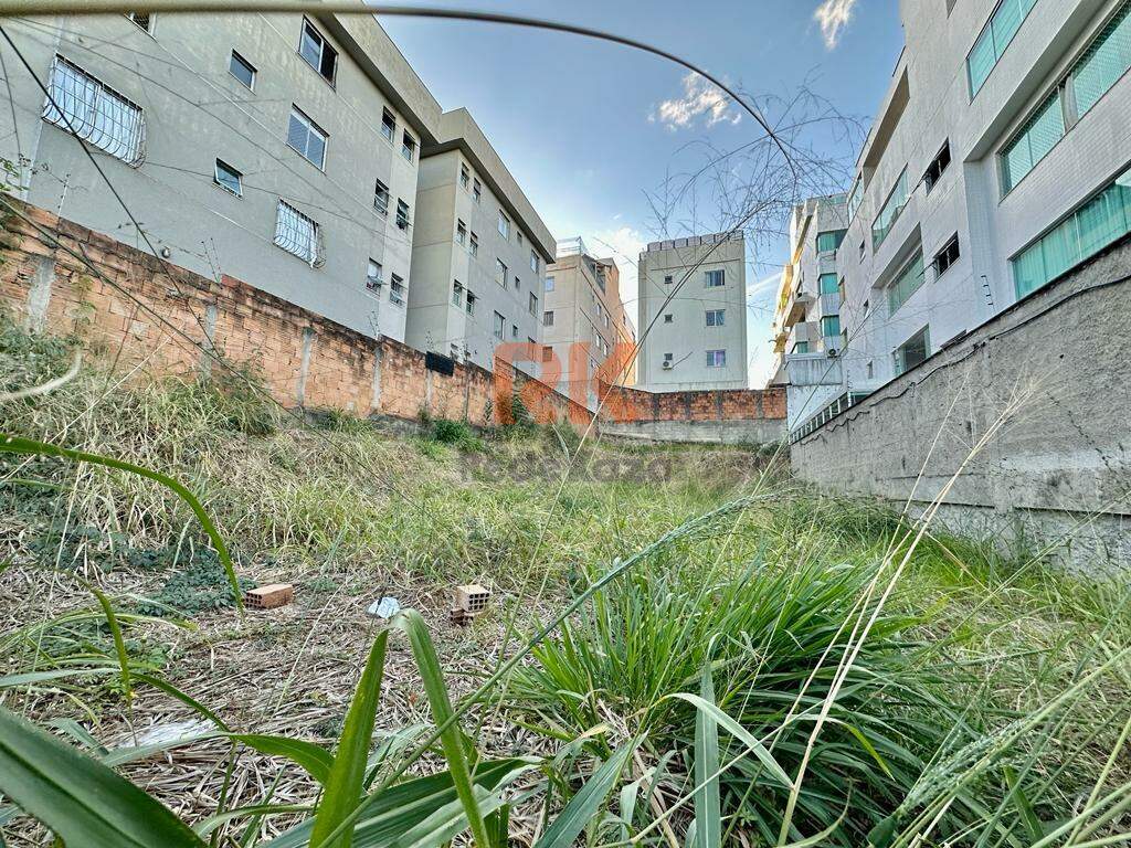 Lote à venda no Santa Rosa: 