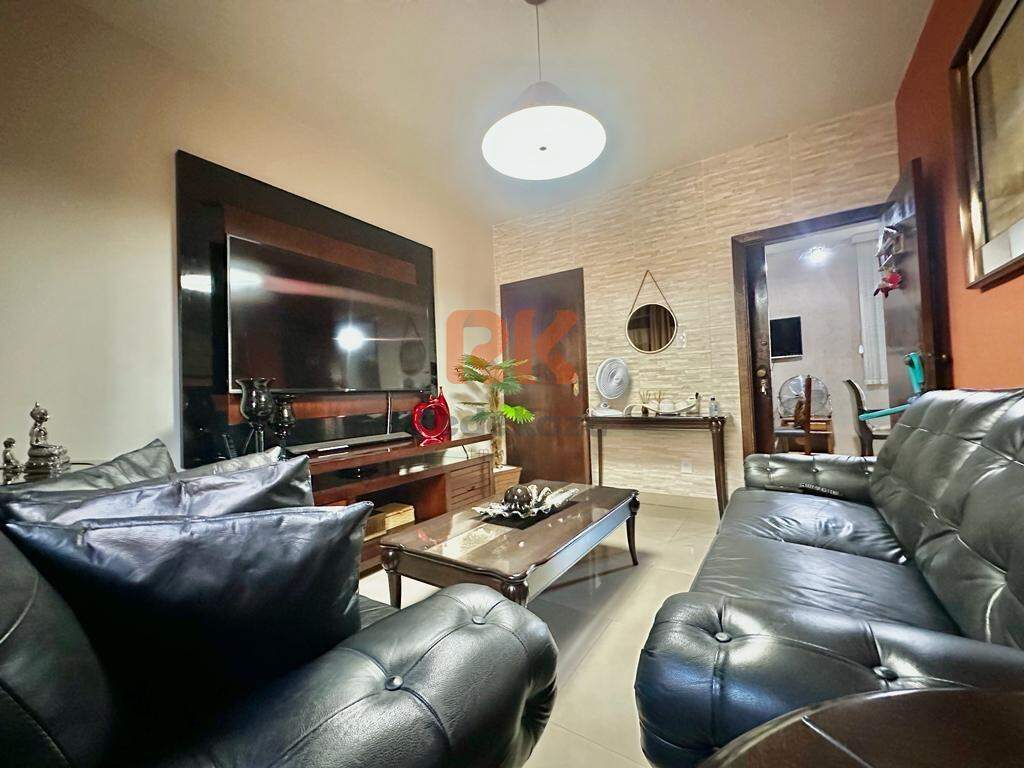 Casa à venda no Planalto: 