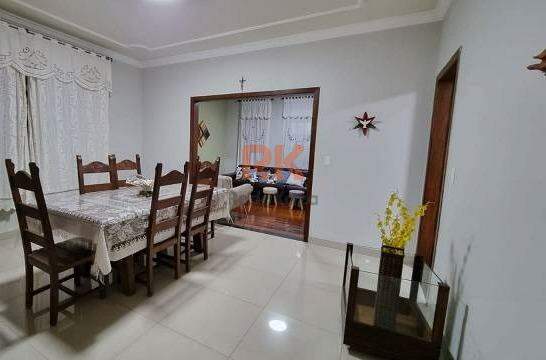 Casa à venda no Castelo: 