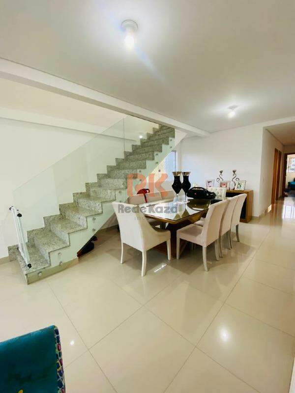 Cobertura à venda no Cabral: 