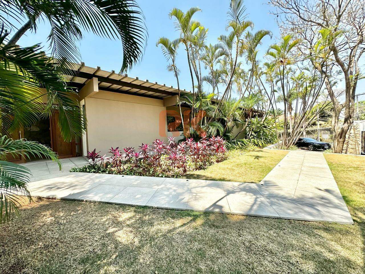 Casa à venda no Bandeirantes: 