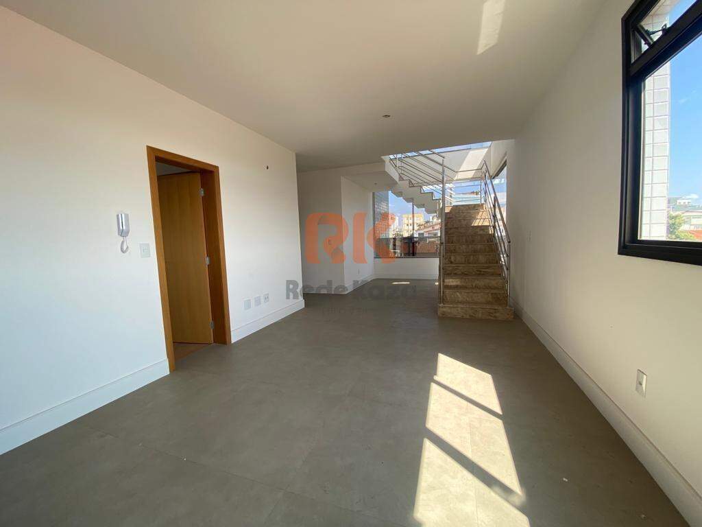 Cobertura à venda no Santa Rosa: 