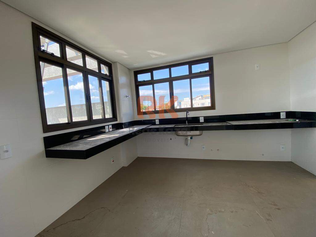 Cobertura à venda no Santa Rosa: 