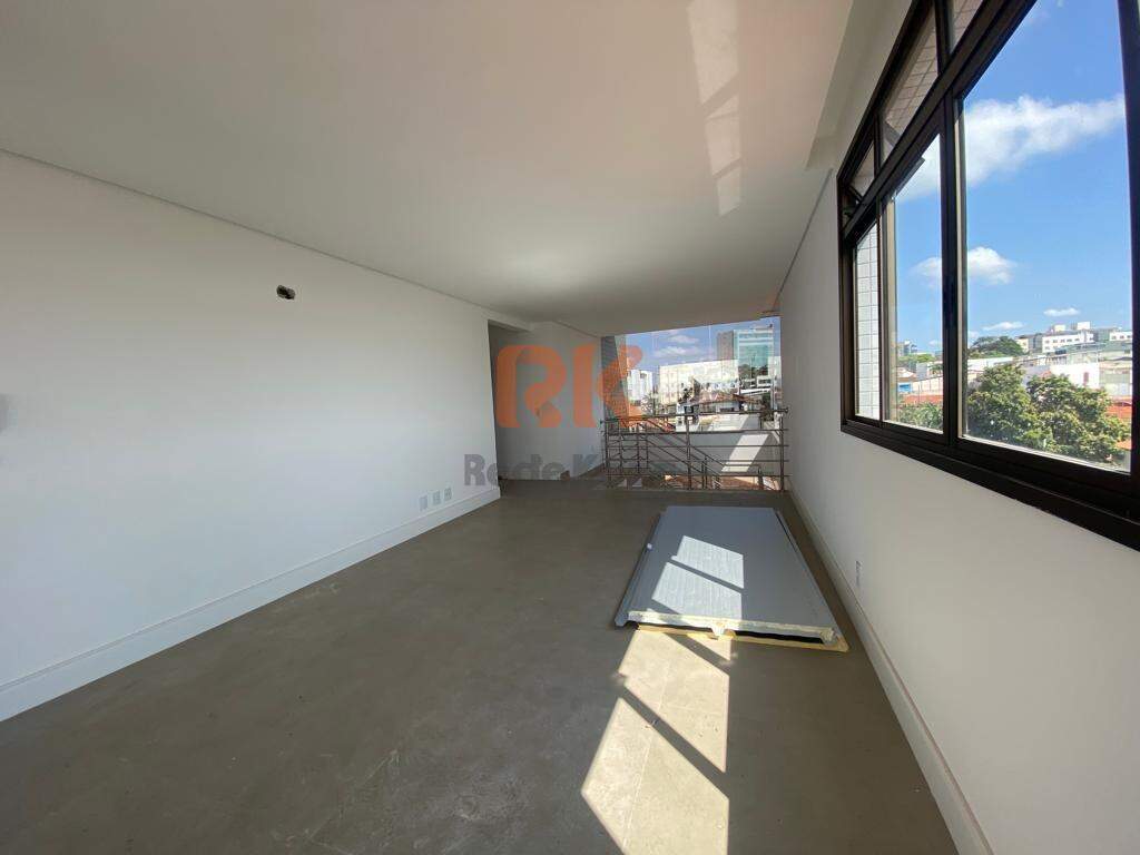 Cobertura à venda no Santa Rosa: 