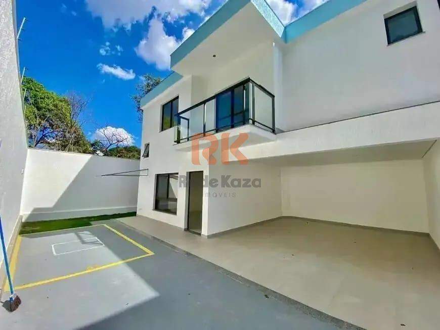 Casa à venda no Trevo: 