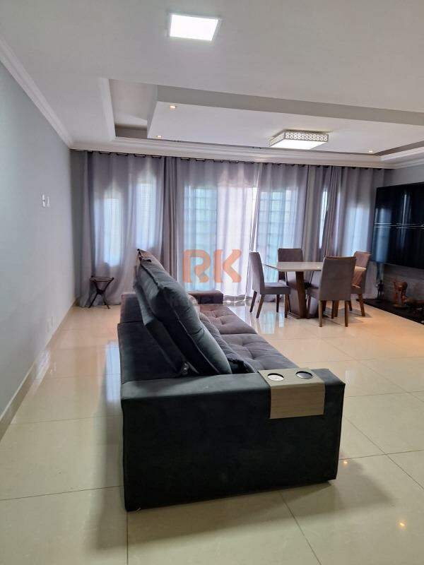 Casa à venda no Arvoredo 2ª Seção: 