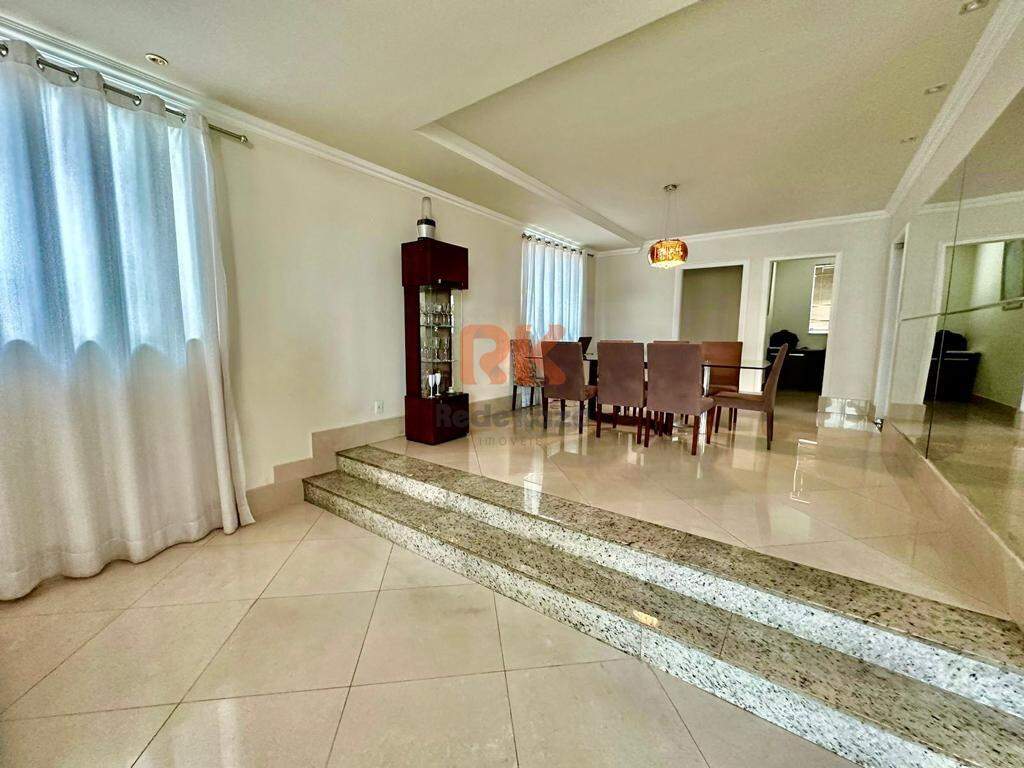 Casa à venda no Cabral: 