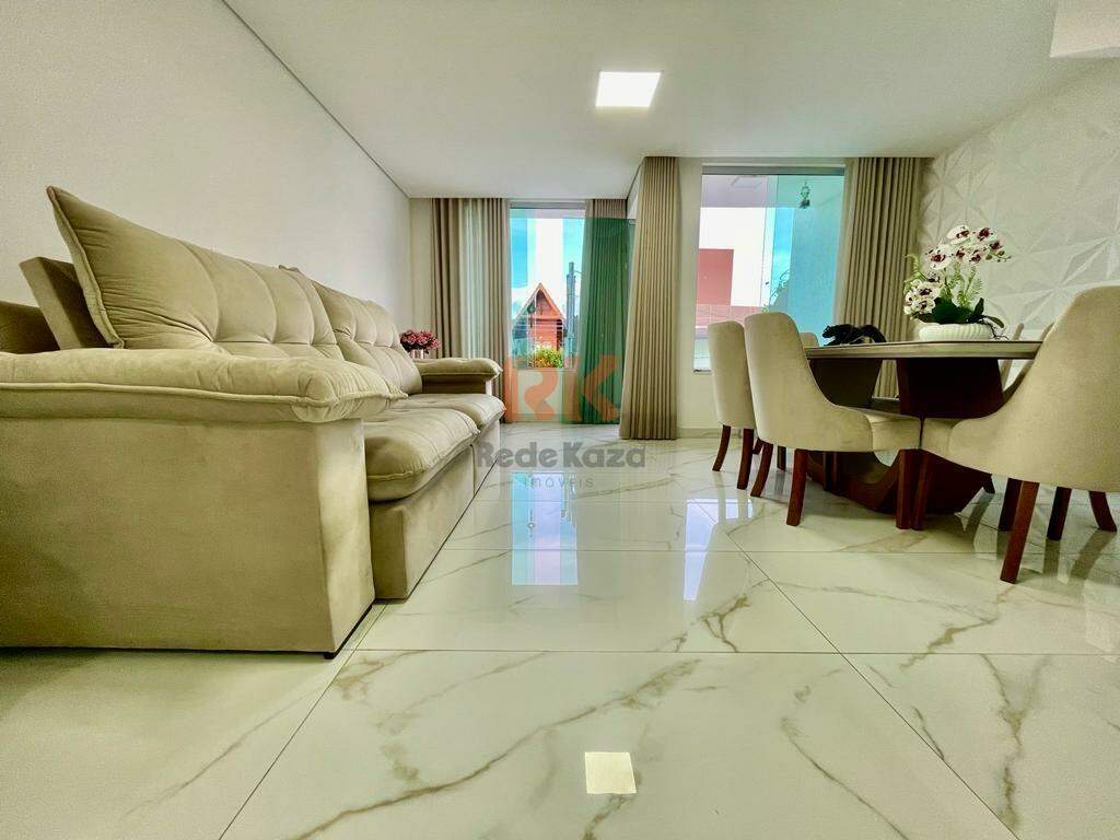 Casa geminada à venda no Cabral: 