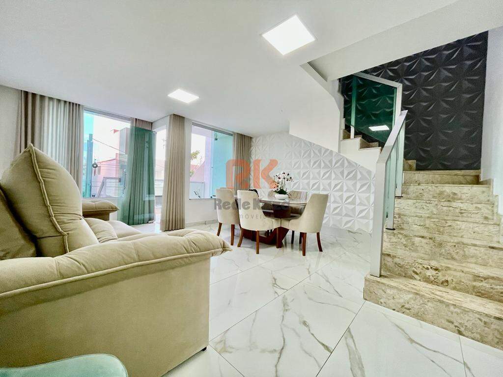 Casa geminada à venda no Cabral: 