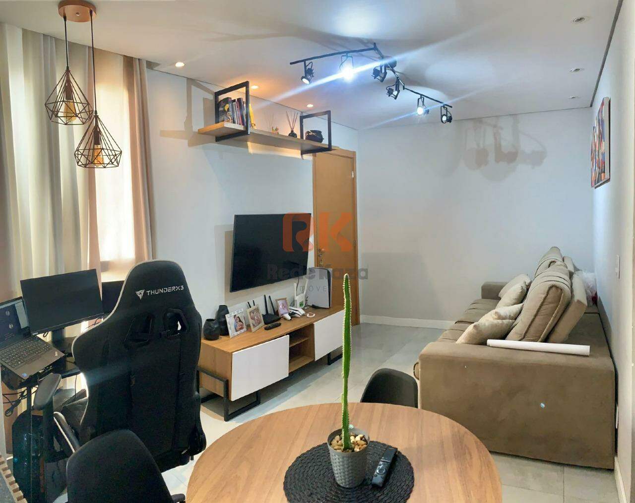 Apartamento para aluguel no Chácaras Reunidas Santa Terezinha: 