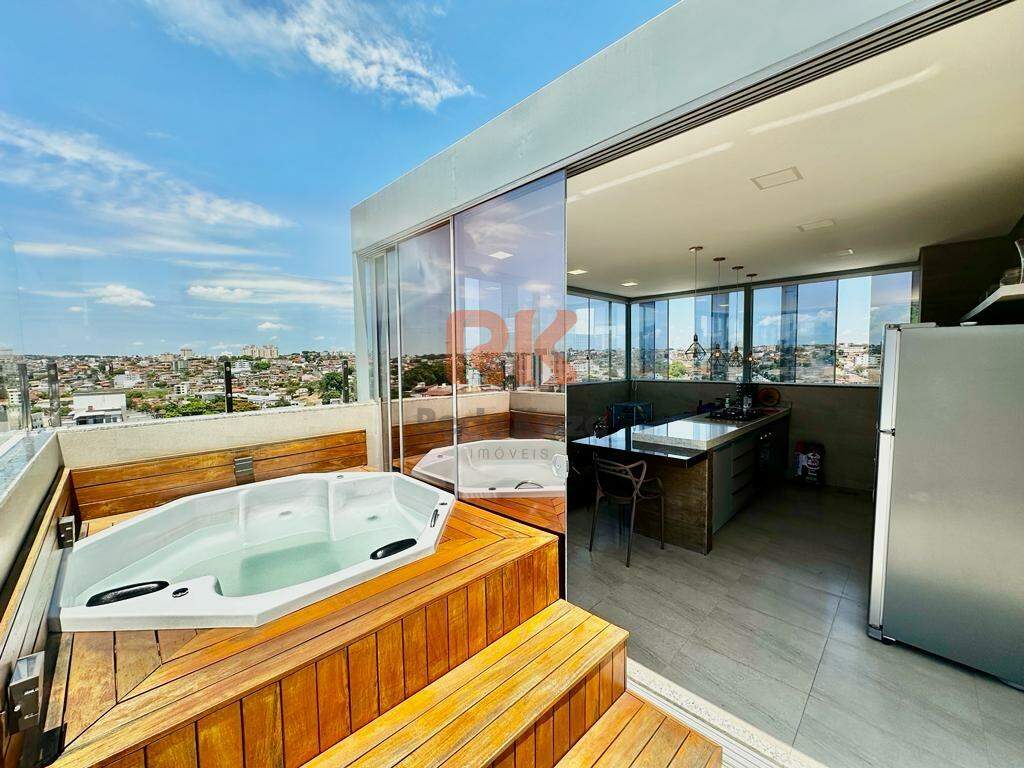 Cobertura à venda no Santa Branca: 