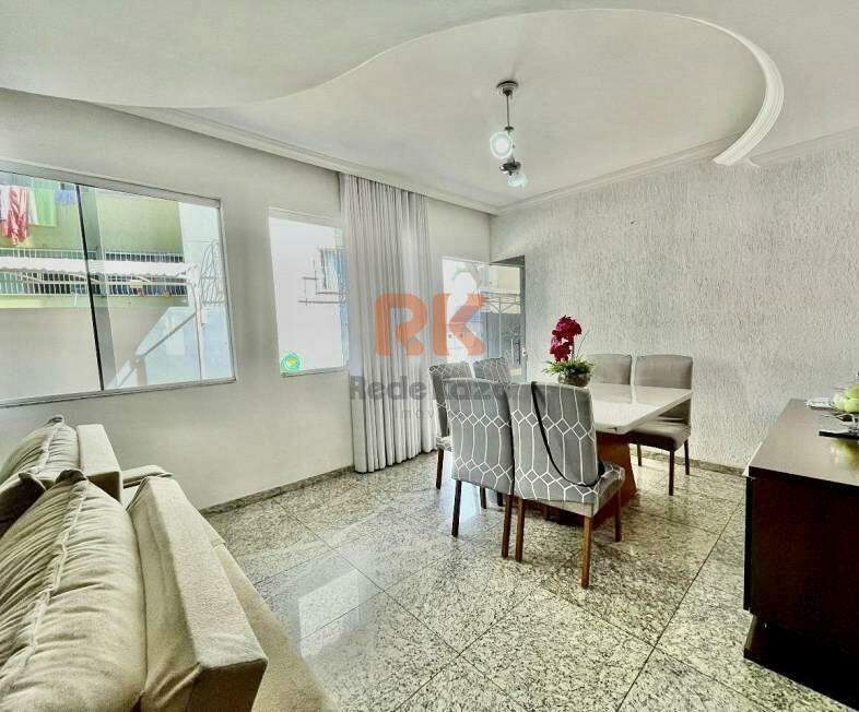 Casa geminada à venda no Manacás: 