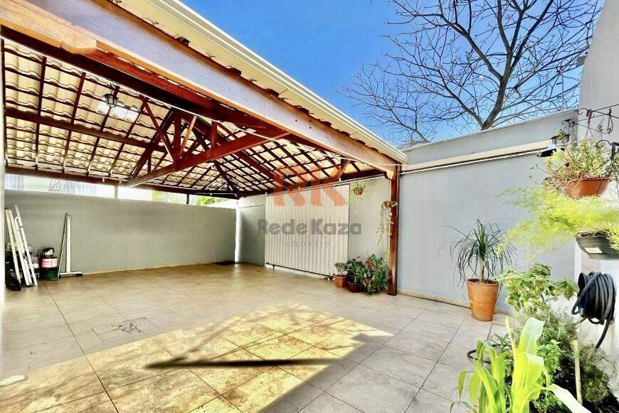 Casa geminada à venda no Manacás: 