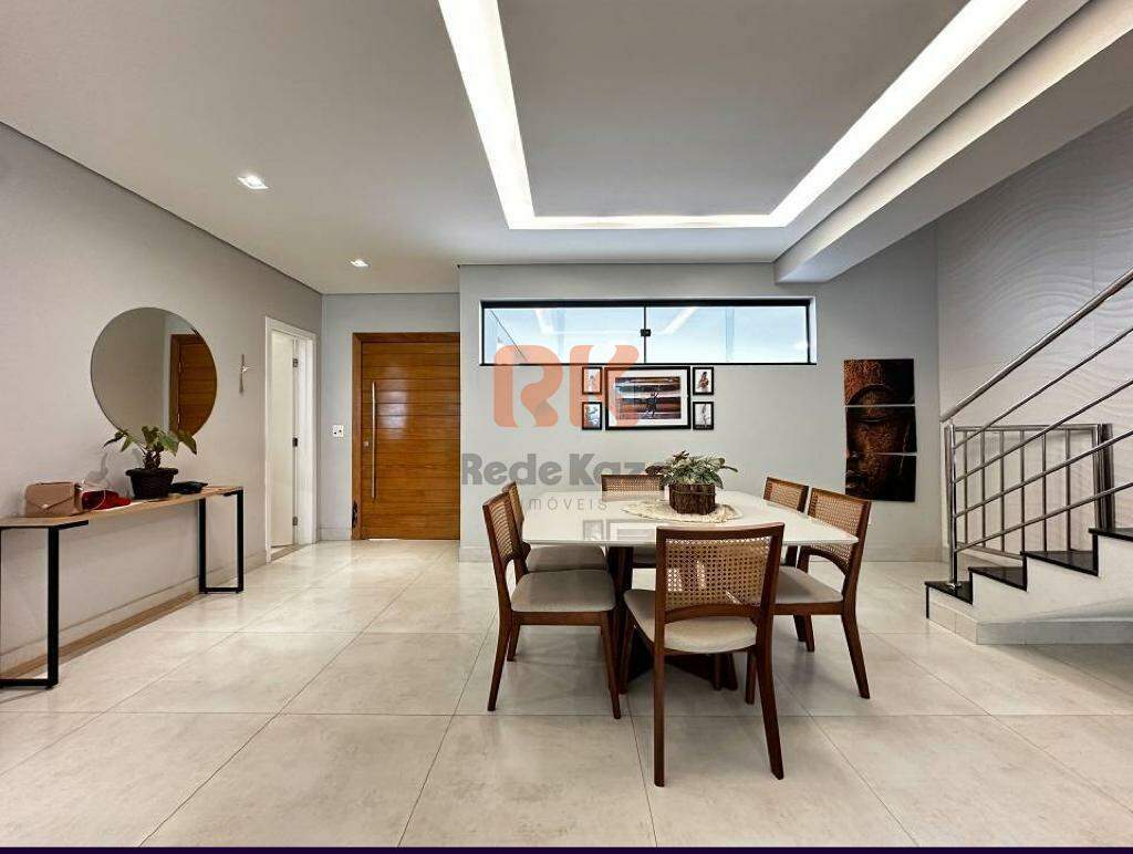 Casa à venda no Planalto: 