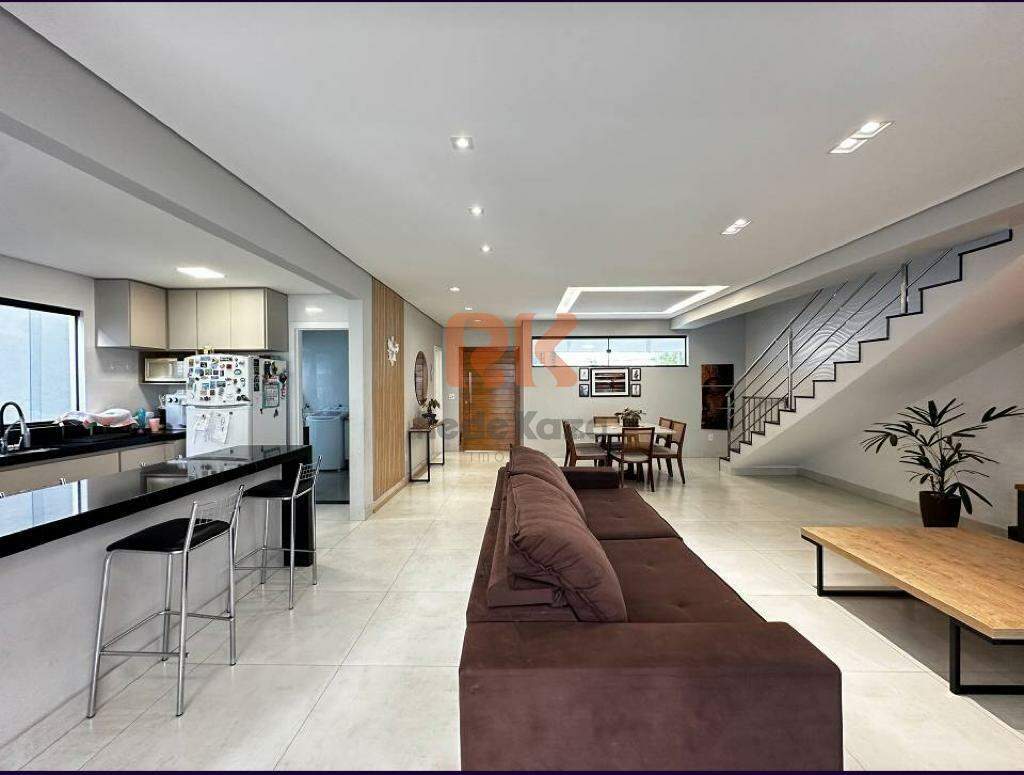 Casa à venda no Planalto: 