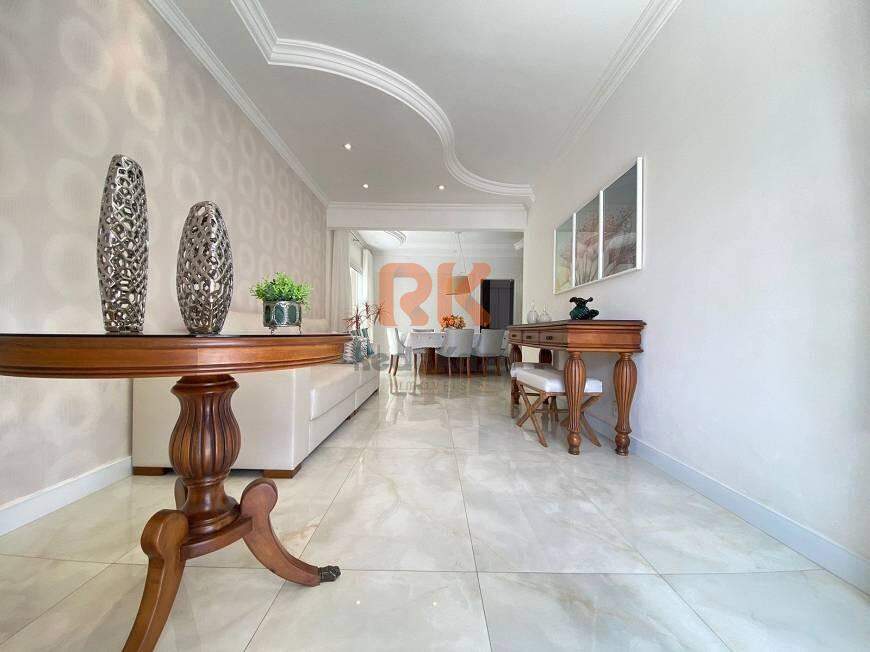 Casa à venda no Planalto: 