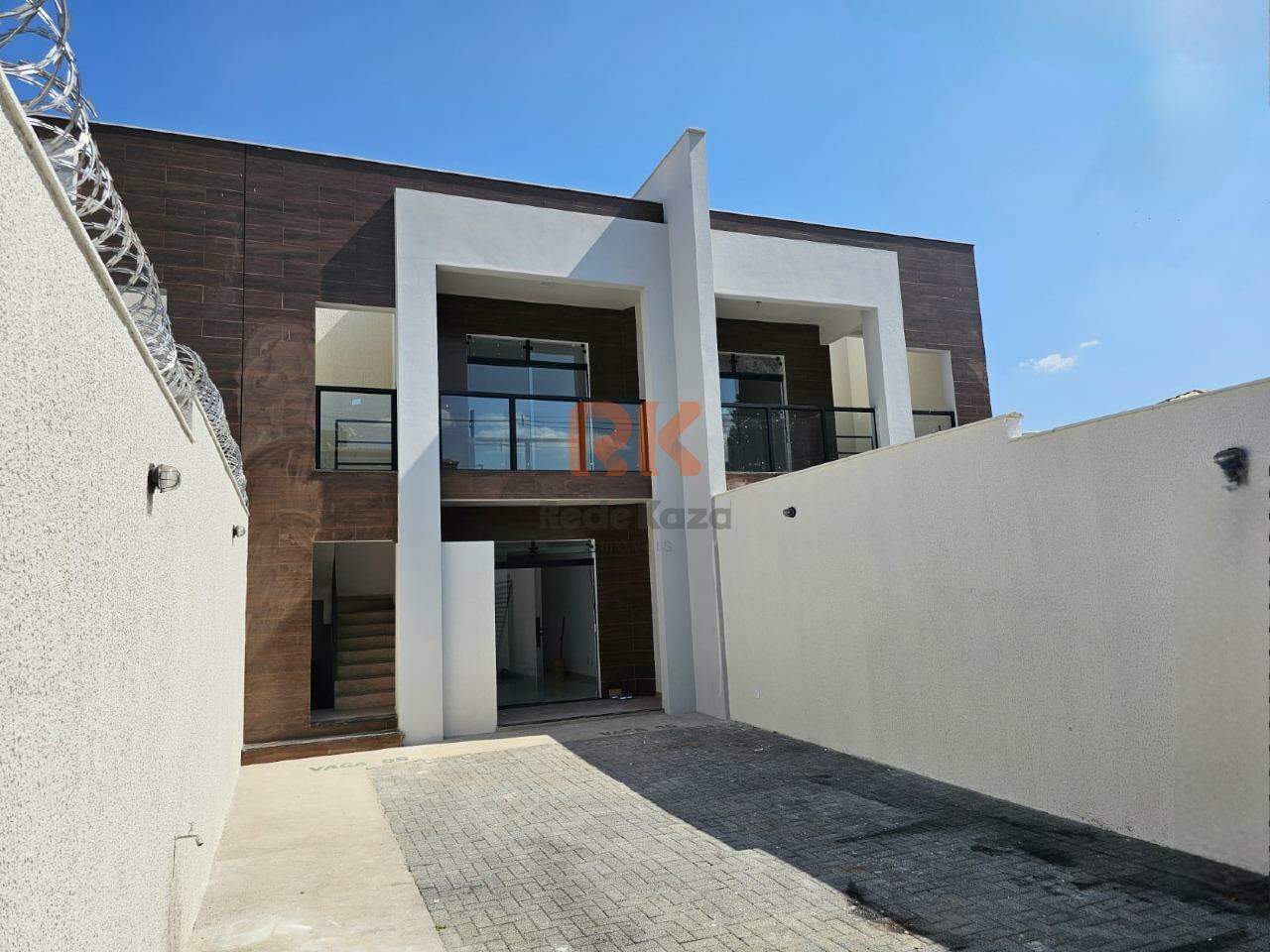 Casa geminada à venda no Parque XangriLá: 