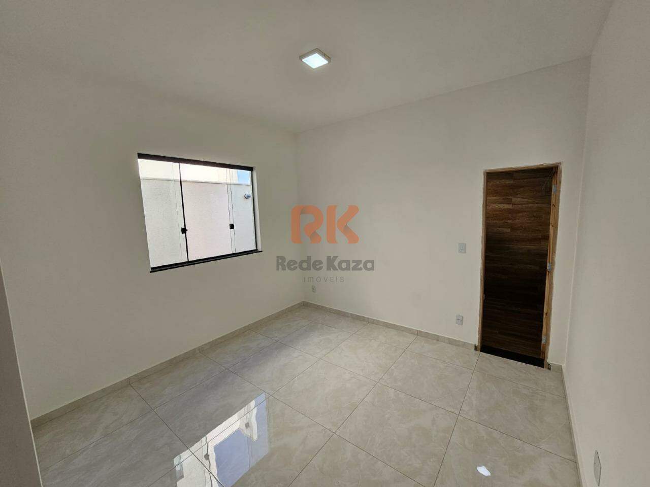 Casa geminada à venda no Parque XangriLá: 