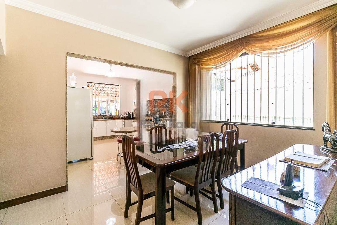 Casa à venda no Castelo: 