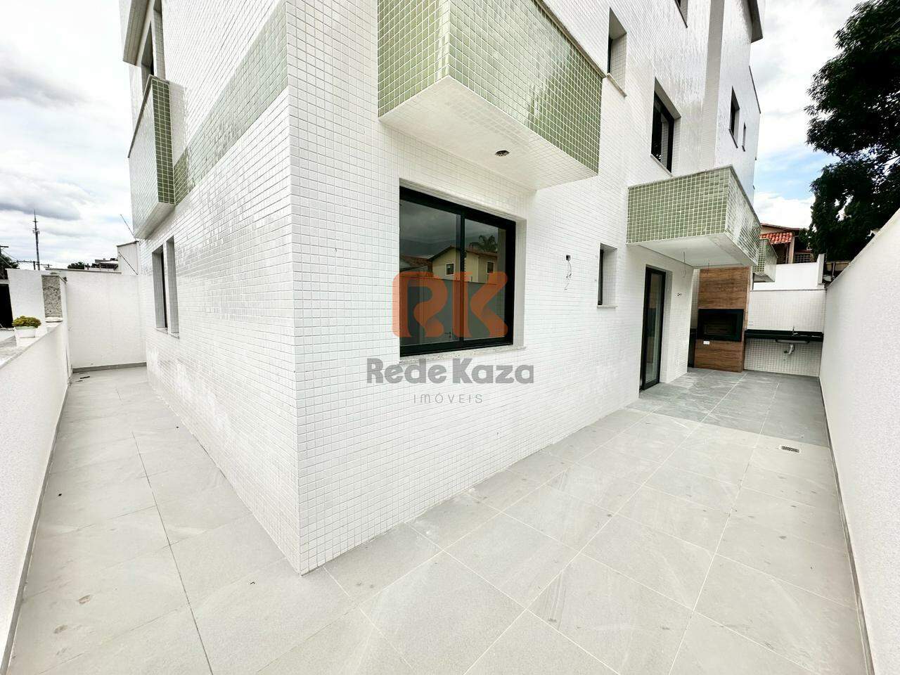 Área privativa à venda no Itapoã: 