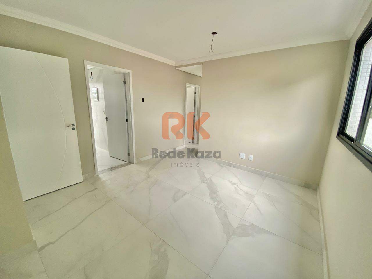 Apartamento à venda no Itapoã: 