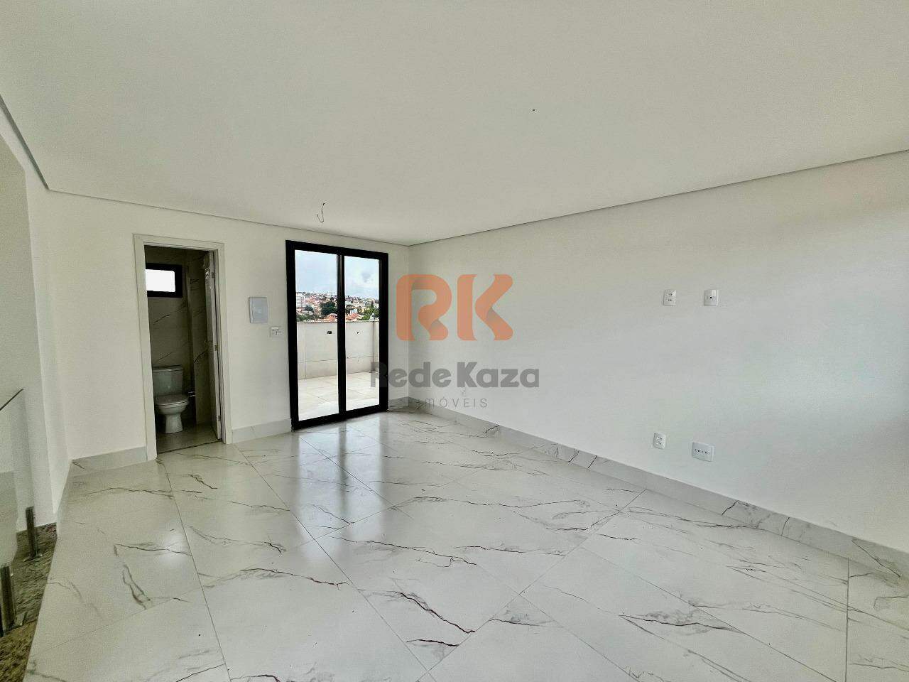 Cobertura à venda no Santa Amélia: 