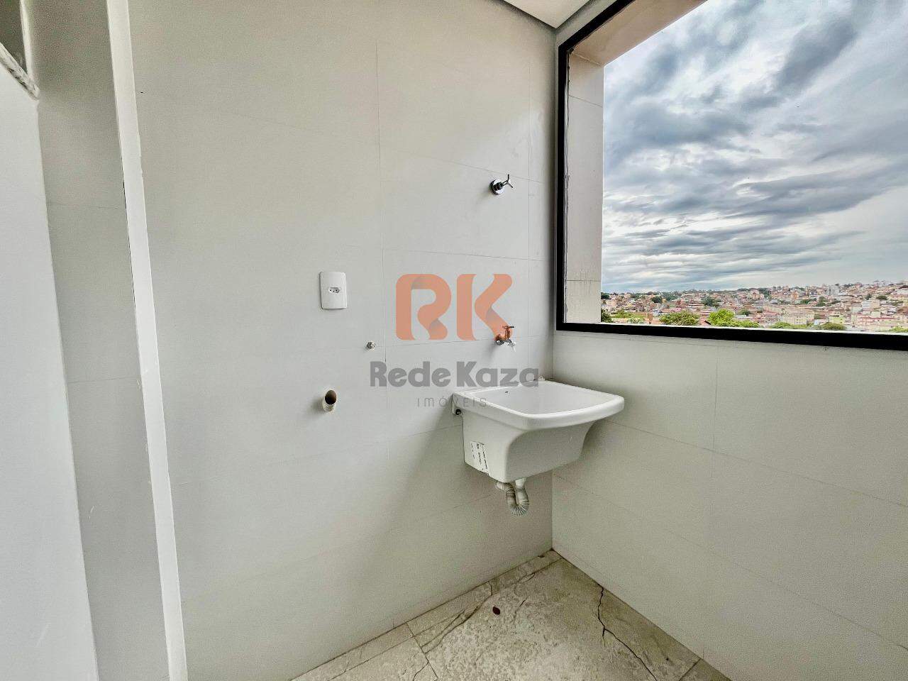 Cobertura à venda no Santa Amélia: 