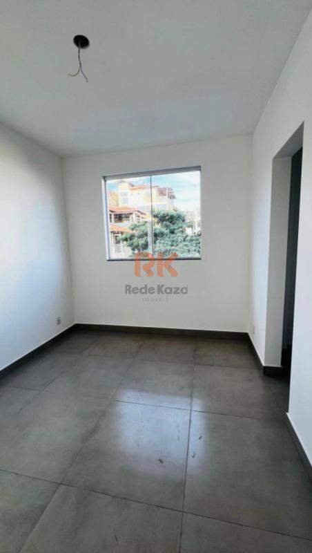 Apartamento à venda no Cabral: 