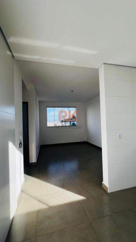Apartamento à venda no Cabral: 