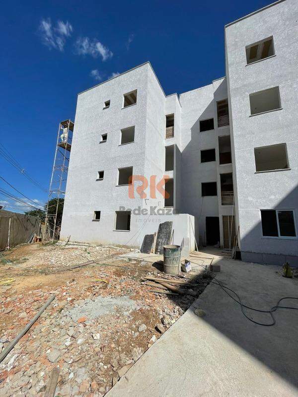 Cobertura à venda no Arvoredo: 