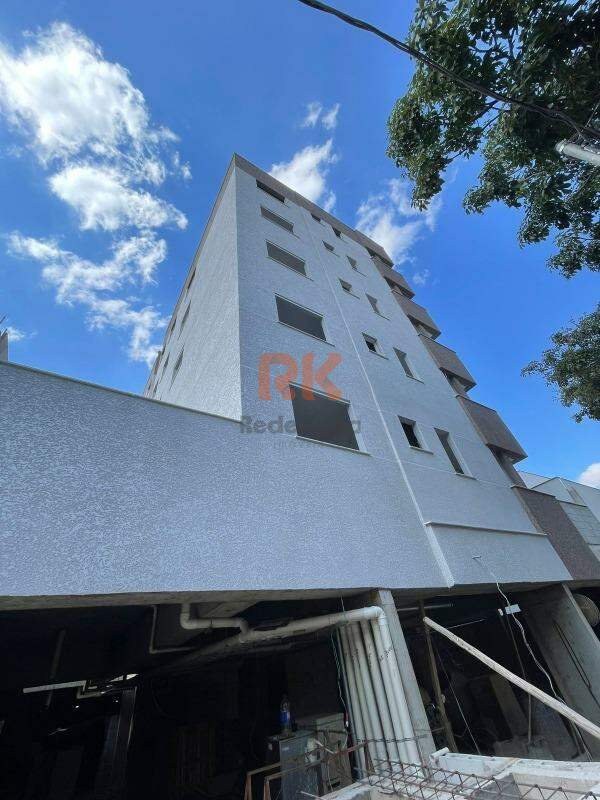 Apartamento à venda no Cabral: 