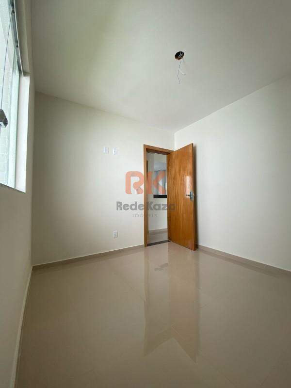 Apartamento à venda no Coqueiros: 