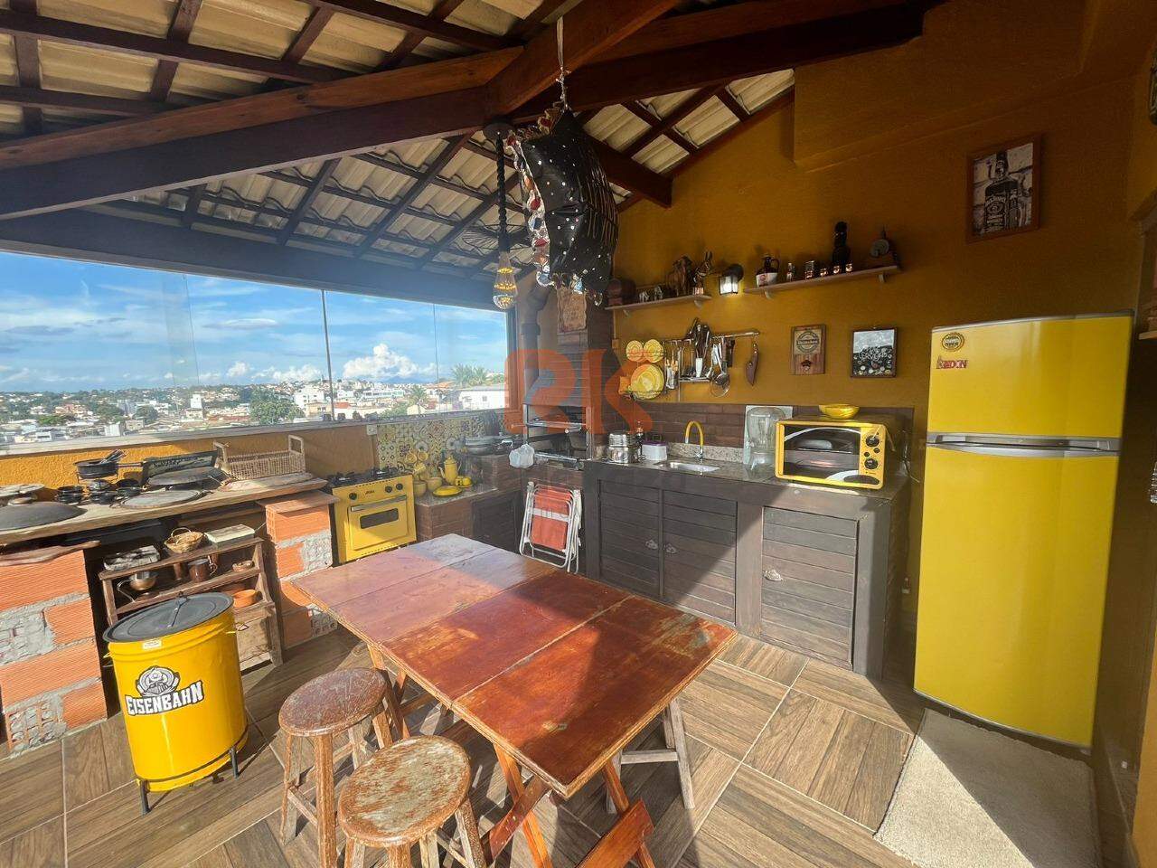 Cobertura à venda no Santa Terezinha: 