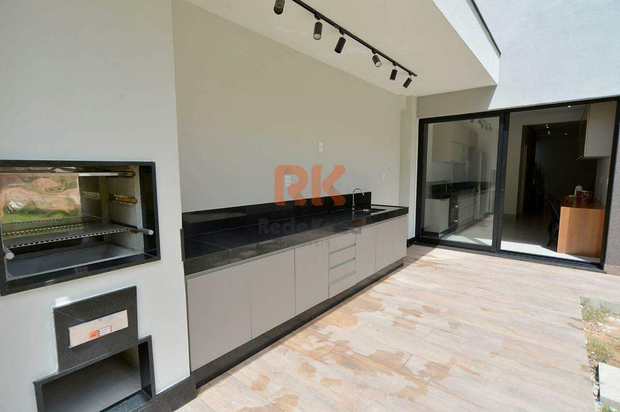 Casa em condomínio à venda no Garças: 