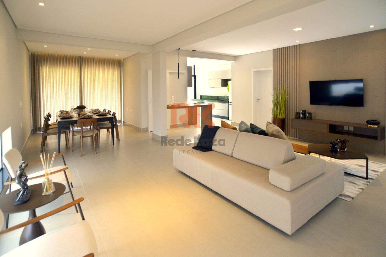 Casa em condomínio à venda no Garças: 