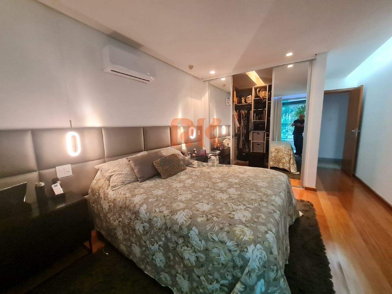 Área privativa à venda no Castelo: 