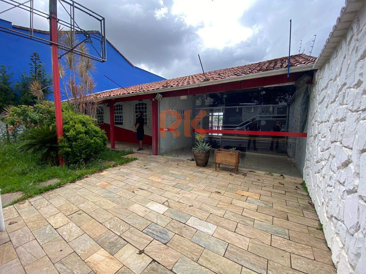 Casa comercial à venda no Centro: 