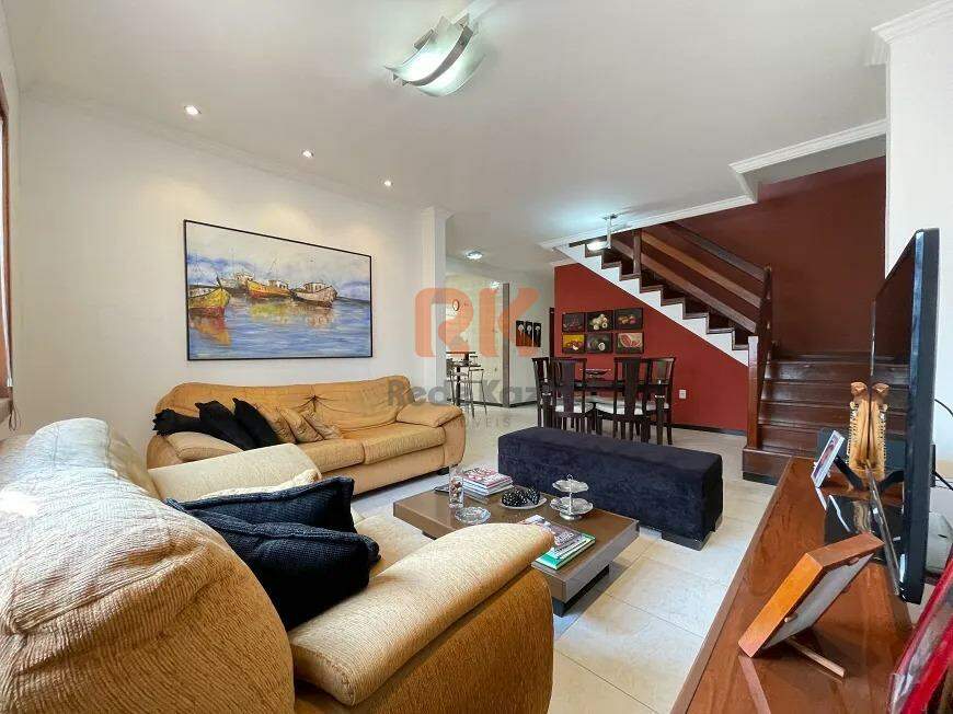 Casa à venda no Itapoã: 