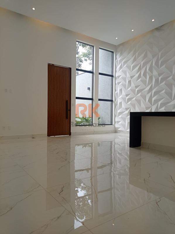 Casa geminada à venda no Lagoa Mansões: 