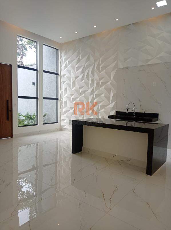 Casa geminada à venda no Lagoa Mansões: 